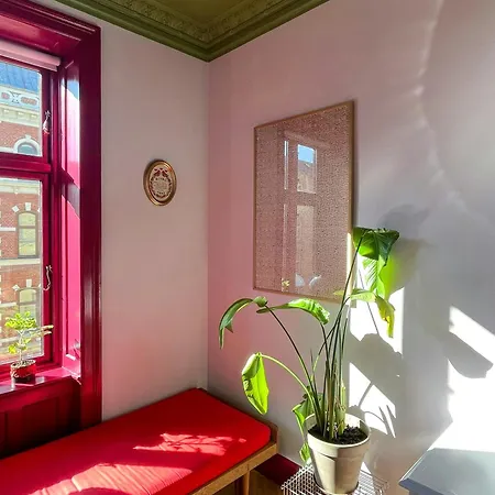 Altan Og Charme Fra 1800-tallet Ved Soerne København
